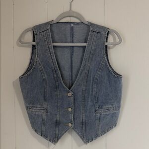 Classic Denim Vest in Light Blue